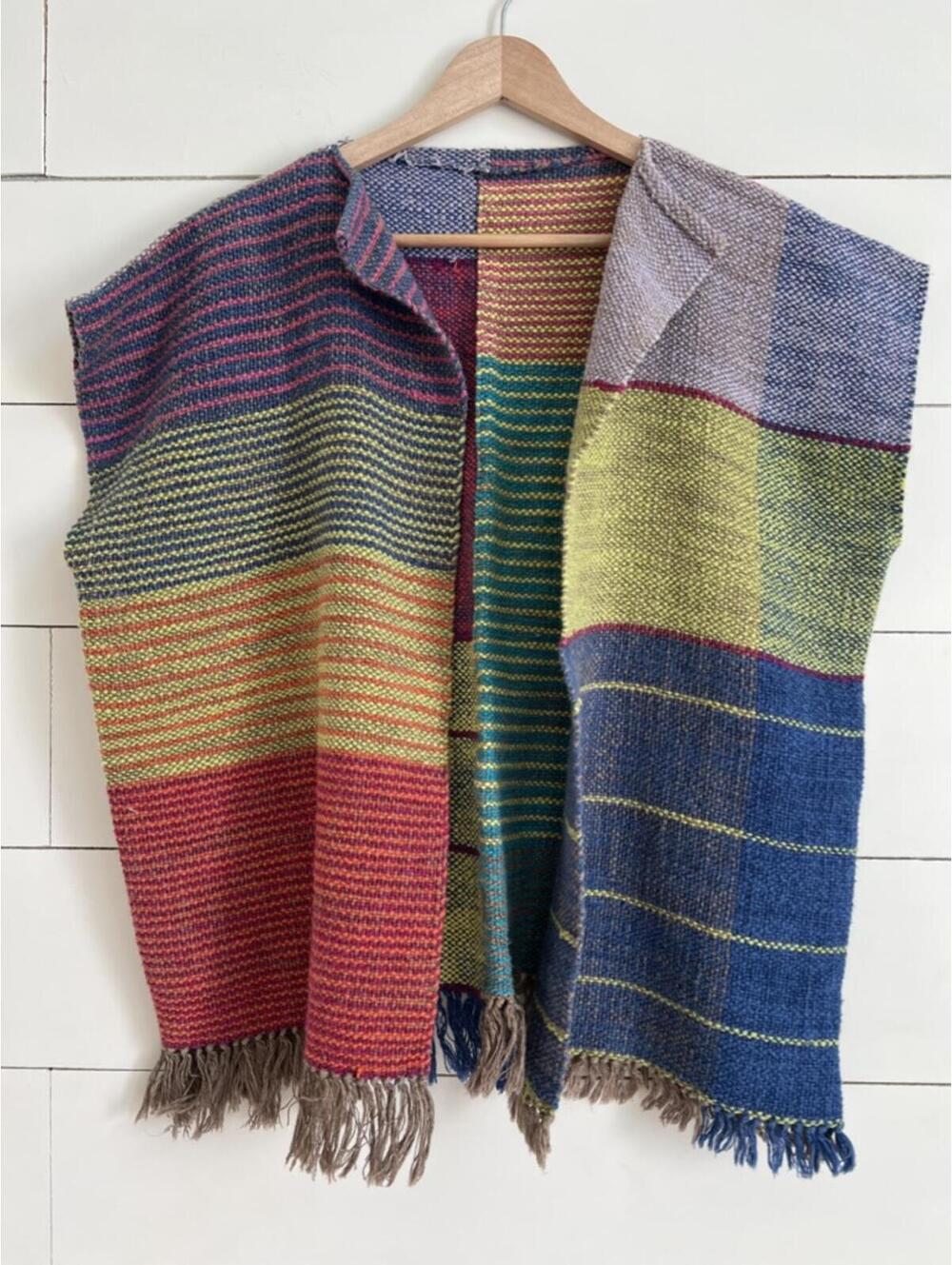 Woven Vest Women's Size M/L Unbranded Fringe detail Boho Artsy Colorful